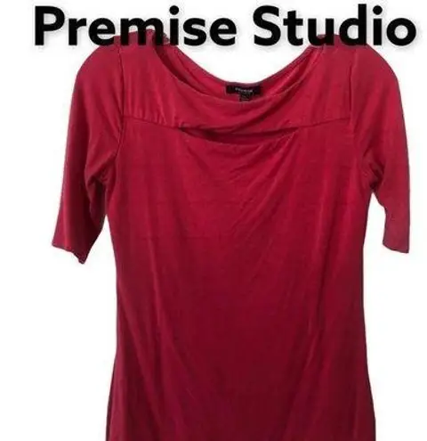 Premise Studio Short Sleeve Redish Pink Tee with Cutout XS