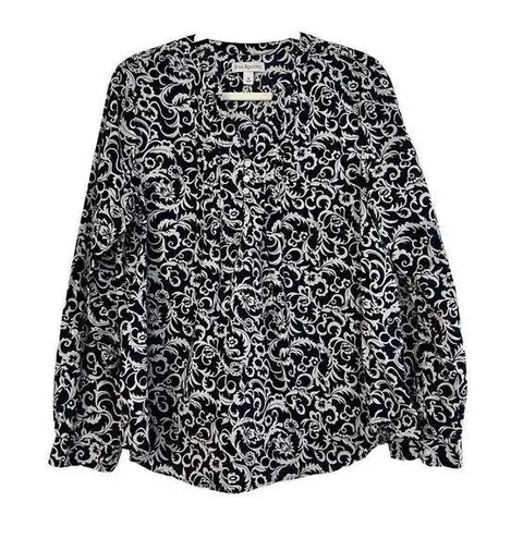 kim rogers  Women’s Medium Navy Floral Blouse