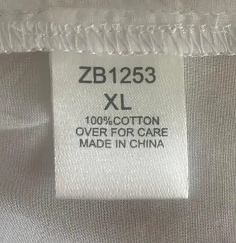 Zenobia NWT--STUNNING WHITE BLOUSE