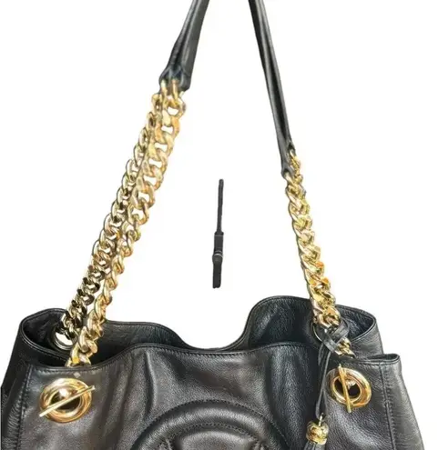 Mario Valentino Valentino By Vera signature leather shoulder bag.