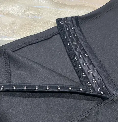 Buckles High Waist Shapewear Shorts Size M Black Size M