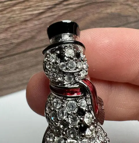 Swavorski Swarovski Crystal Snowman Brooch Pin Clear Pave Crystals Red & Black Enamel