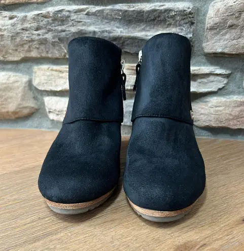 Dr. Scholls Size 6.5 ankle booties, size 6.5 heeled boots, wedge boots