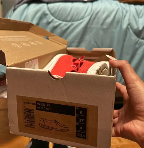 Hey Dude Wendy Aztec Red