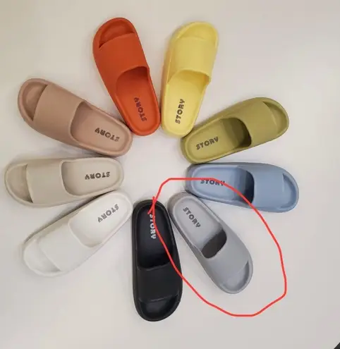 Story Grey Cloud Insole Slip On Slide