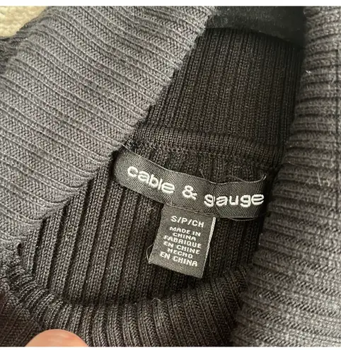 Cable & Gauge Black Top