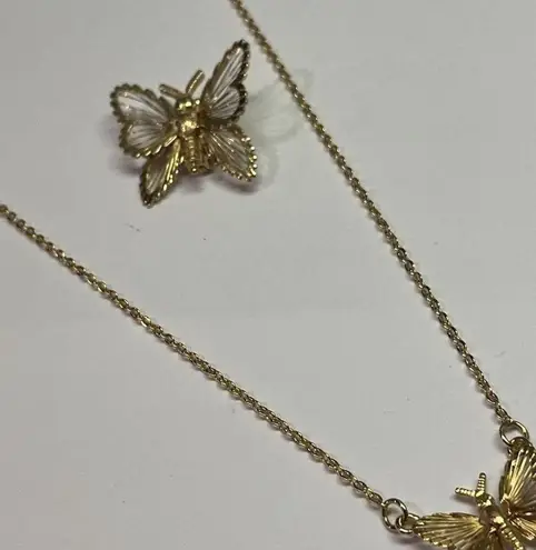 Monet Signed  Set Costume Necklace Gold Tone Necklace Chain / Brooch Butterfly