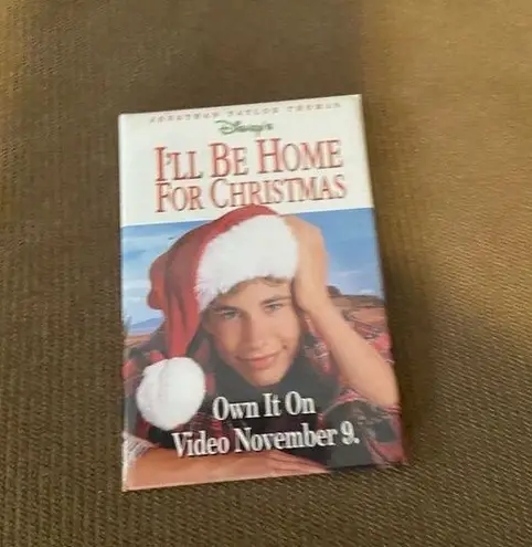 Walmart Retro 90s Vintage I’ll Be Home For Christmas Own It On Video Promo Pin Taylor - Image 2
