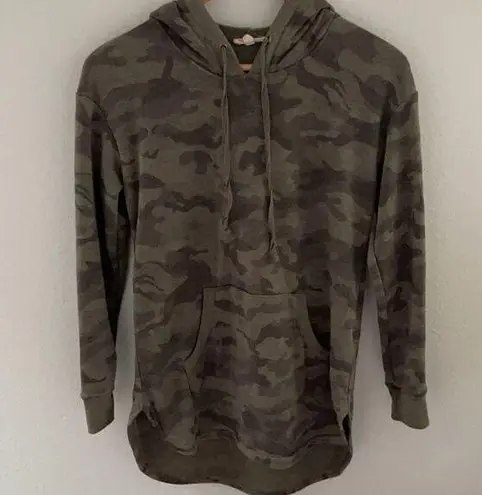 Jane and Delancey  military print pullover hoodie sweatshirt.  Size S.