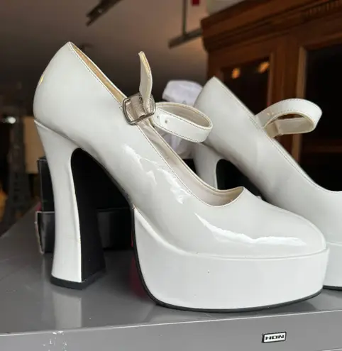 Ellie White Chunky Platform Heels