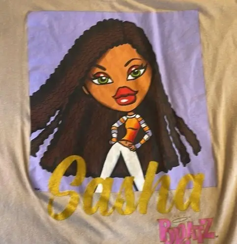 Hot Topic Bratz Y2K T-Shirt Tee Size XL Juniors Sasha Crop Top Boxy Oversized