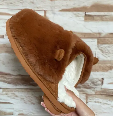 Refresh Tan Fuzzy Fleece Lined Slippers
