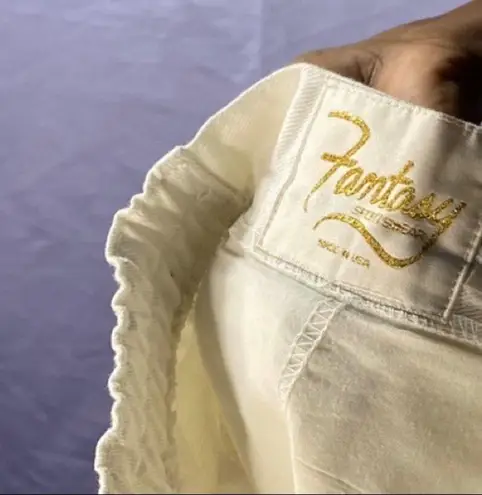 Vtg 90s high waisted Fantasy shorts size large