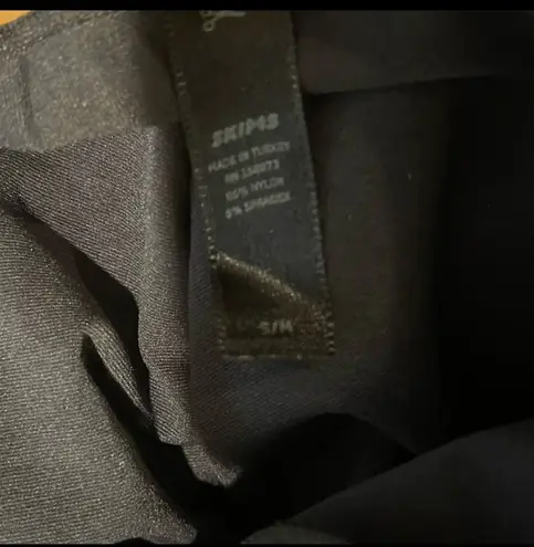 SKIMS NWOT Raw Edge Bodysuit S/M Black