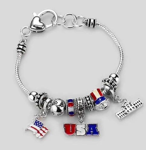Patriotic Charm Bracelet USA Capitol Building Flag