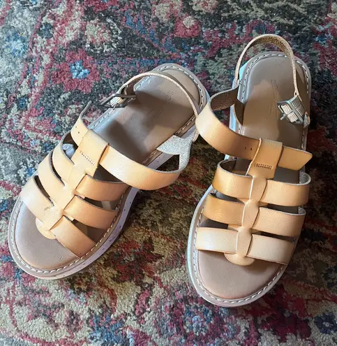 Universal Threads Universal thread sandals 