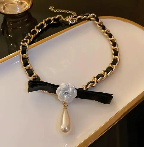 Women's Flower Black Leather Pearl Pendant Choker Necklace Gold
