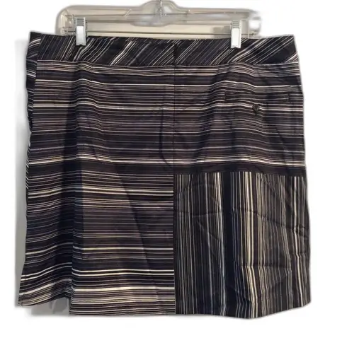 Lady Hagen Size 14 Black White Striped Skort skirt Women's golf pickleball