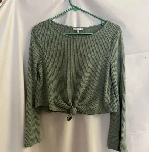 Iris Women’s Green Long Sleeve Crop Size M - Image 2