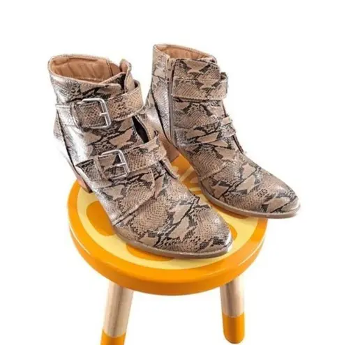 Coconuts by Matisse  Snake Print Buckle /‎ Zip Boots Wo Size 9