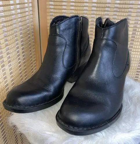 Born Shoes Born Leather Aisley Western Side Zip Black Ankle Boots 