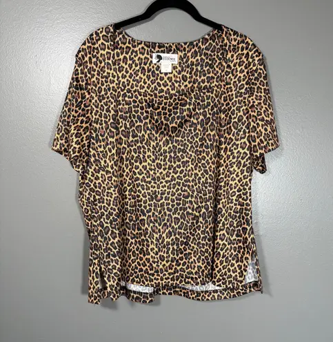 Essence By Mail Women's Vintage 90's Leopard Print Top