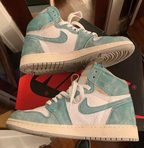 Air Jordans Air Jordan 1 Turbo Green GS Size 6 452 From Spenser