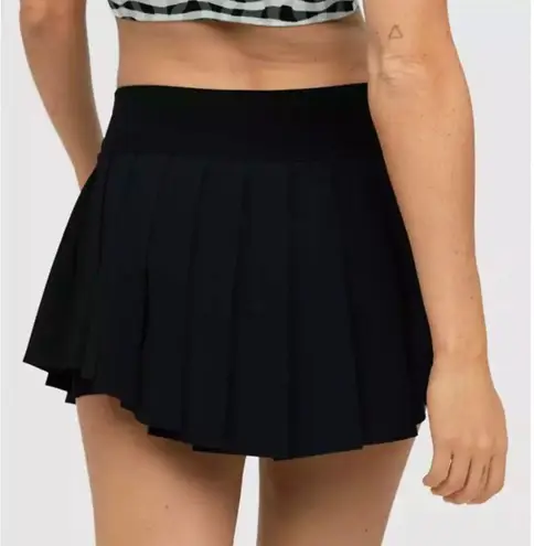 Aerie NWOT  OFFLINE Real Me Black Pleated Tennis Skort  SIZE MEDIUM