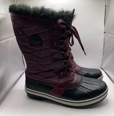 Sorel   Tofino II Boot women’s winter boots size US 6 purple black