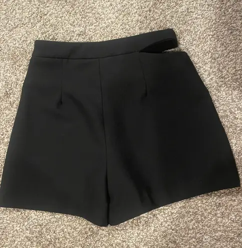 ZARA Cut Out Waist Shorts