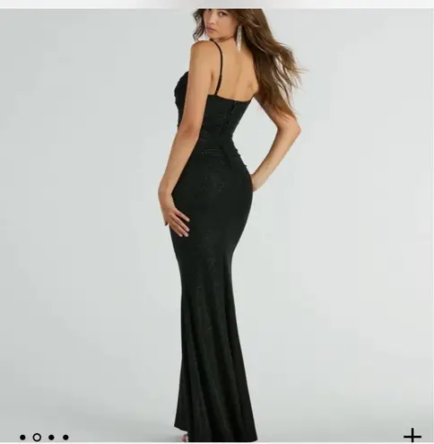 Windsor Black maxi bodycon dress with cut-out detail    Harley Sleeveless Cutout Bodycon Glitter Formal Dress   - Image 2