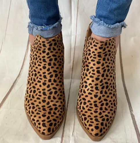 Cheetah Print Side Slit Ankle Bootie Multi Size 7