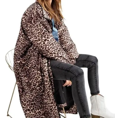 easel NWT  Leopard Puffer Coat Sz Med