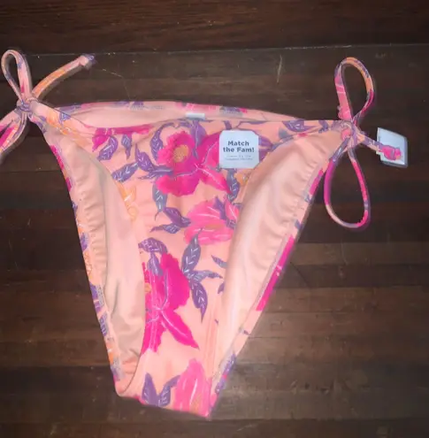 Old Navy Floral Bikini Set