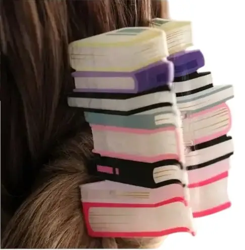 None Bookstack claw clips