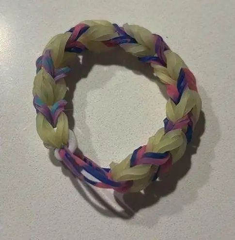 Rainbow Loom 💜 Handcrafted Bracelet 💜