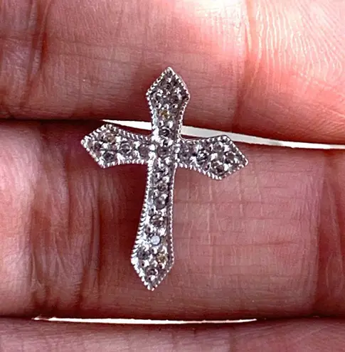 10k White Gold Diamond Cross Slide Pendant