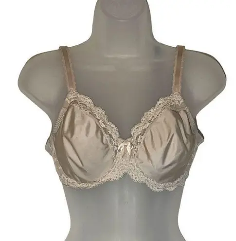 Wacoal Vintage 1990s Beige Underwire Bra Lace Trim 36D