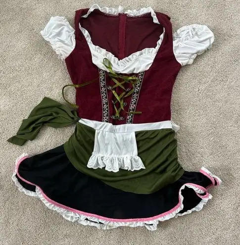 Oktoberfest Outfit Green