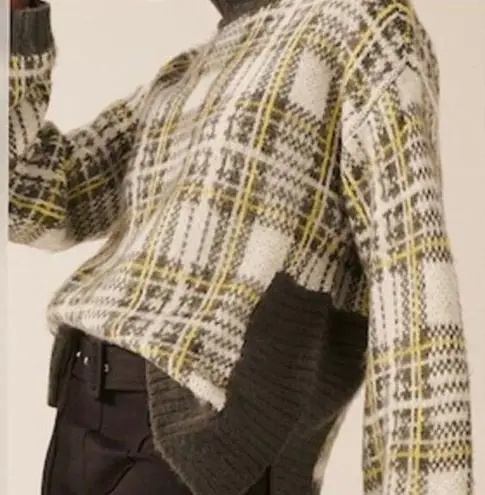 Nine West  fuzzy, mock turtleneck sweater in yellow & gray plaid size large