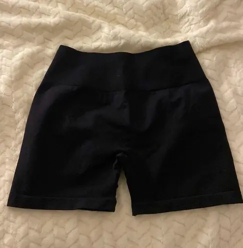 Aurola Gym Shorts Black Size M