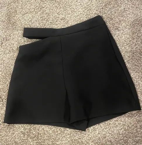 ZARA Cut Out Waist Shorts