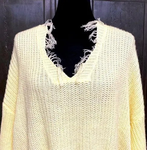 Polly & Esther Rugged Oversized longsleeves Soft Yellow sweater Size Medium - Image 4