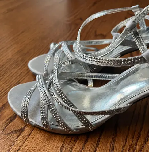 Women’s Silver Sparkly Heels Size 8.5
