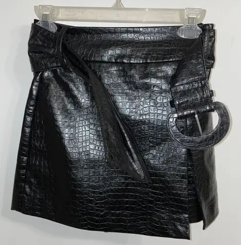 ZARA NWOT  Black Faux Leather High Waisted Shorts XS