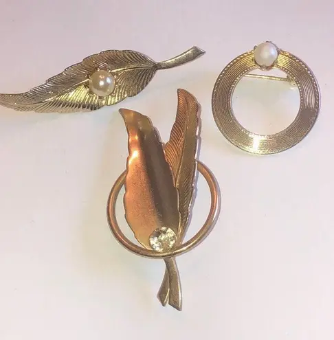Lot of 3 Vintage Gold Tone Faux Pearl Leaves & Round Brooch Shoulder Pins