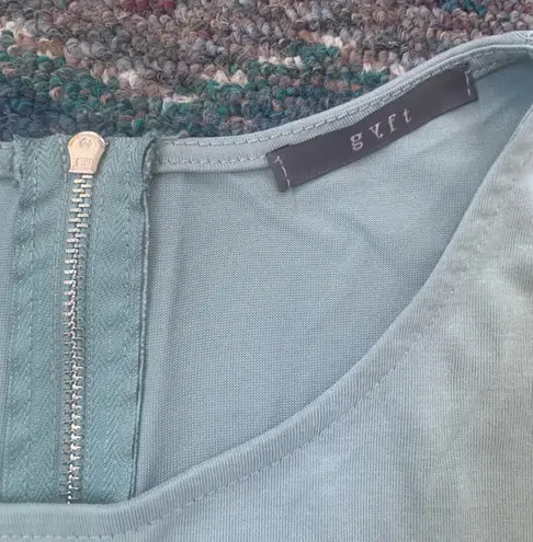 Gyft Ruffle Sleeve Blouse