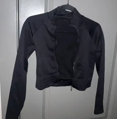 Fabletics Cropped Zip Up - Image 2