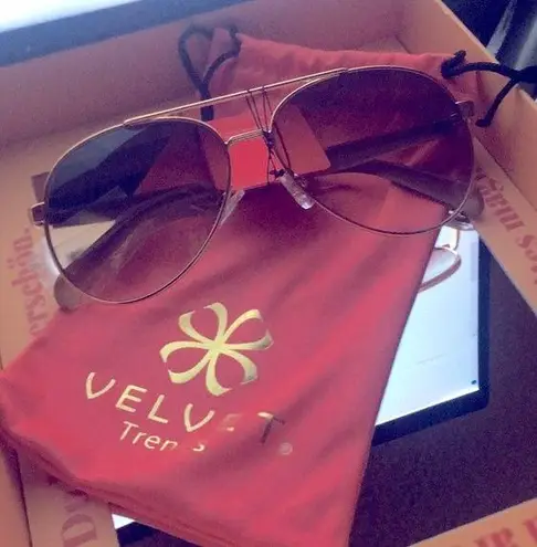 New Velvet Trends Rose Gold Wire Aviator Frame Sunglasses