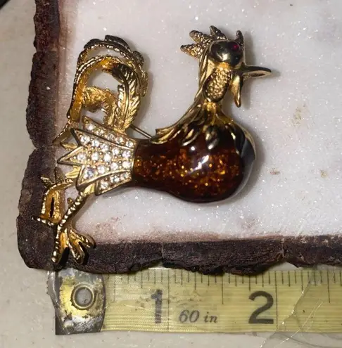 Edwin Pearl Vintage Gold Tone Rooster Brooch Pin With Rhinestones Enamel Detaili Size 2